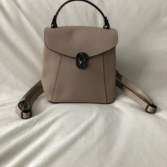 LUANA FERRACUTI Tan Leather Backpack Two Way Purse Italy NWOT - Picture 6 of 8